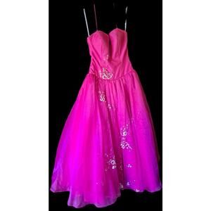 Alfred Angelo Fushcia 5 Layered Skirt Proms, Quinceanera, Formals, Bridesmaid